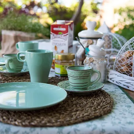 Feriehus La Casetta Brancaleone Marina